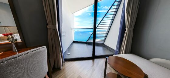 Deluxe Double Room With Partial Sea View