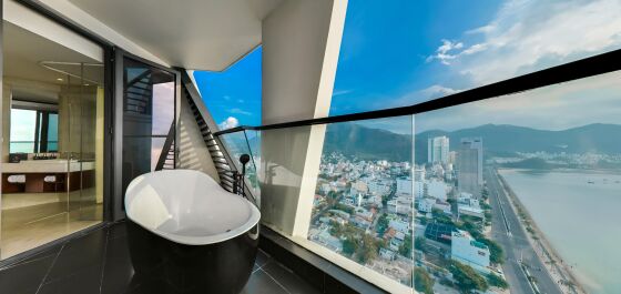 Pacific Double Room With Ocean View And Private Balcony Bathtub